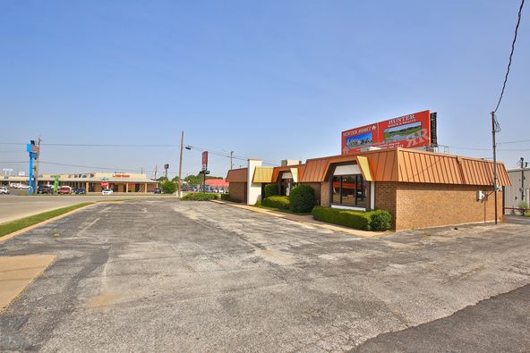 4015 Buffalo Gap Rd, Abilene, TX 79605